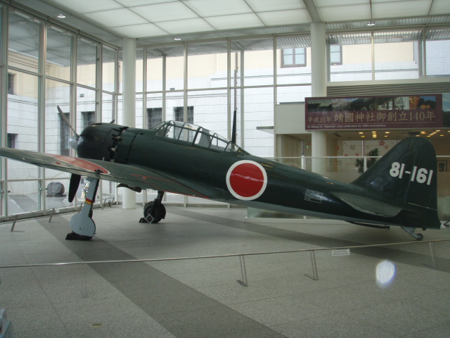 戦闘機