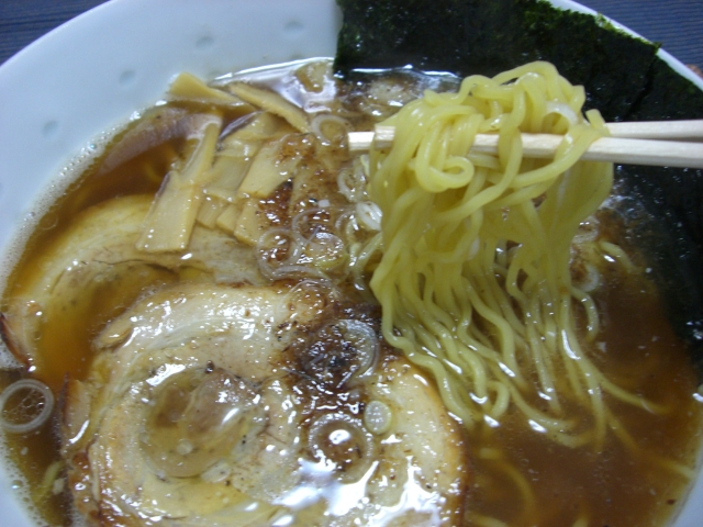 細ちぢれ麺